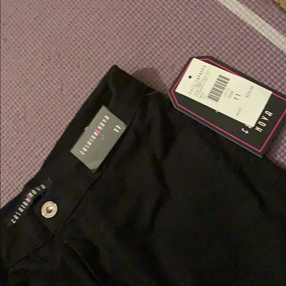 Jeans - Picture 2 of 4